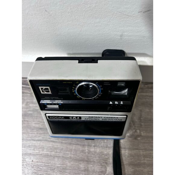 Vintage Kodak EK4 Instant Camera Black 1970s Made in USA - Picture 2 of 8